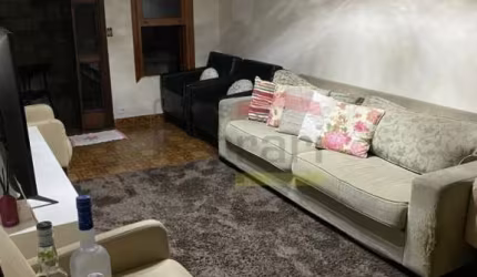 Casa Térrea  com 3 dormitórios -Bairro Bortolândia 8 vagas Garagem