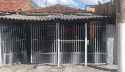 CASA TÉRREA  2 DORM. 1 VAGA - EDÍCULA COM DORM. COZINHA E BANHEIRO