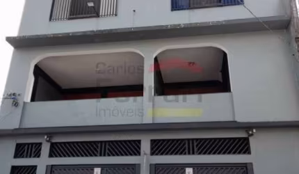 PRÉDIO COM  4 APARTAMENTOS  E CASAS PARA RENDA.