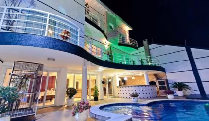 Sobrado de Alto padrão -  4 dormitórios e 3 vagas  356m² Palmas do Tremembé
