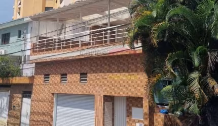 SOBRADO NA VILA PAULICÉIA   POSSUI 4 DORMITÓRIOS, SENDO 2 SUÍTES, 3 VAGAS DE GARAGEM