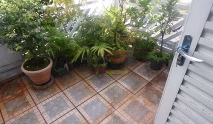 Oportunidade!Sobrado 2 suítes, terraço, em ótima localização da Vila Nova Mazzei