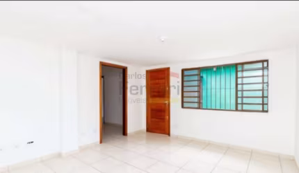 Casa à venda com 135m², 3 quartos -Parada inglesa