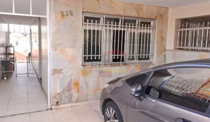 SOBRADO -  PARADA INGLESA. 3 DORM. 1 SUÍTE. 2 VAGAS - 158 M2