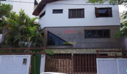 Sobrado isolado no Jardim França, 4 dormitórios, suíte, 5 vagas, piscina, 400 metros