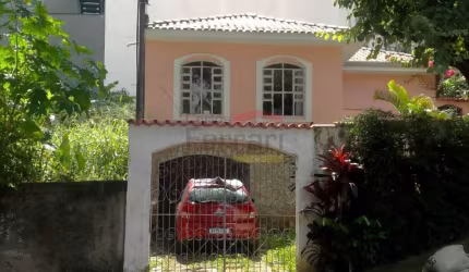 CASA TOTALMENTE TERREA, NO LAUZANE PAULISTA 3 DORMITÓRIOS, SENDO 1 SUÍTE, 5 VAGAS, QUINTAL