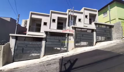 SOBRADO FINAL DE OBRA NA REGIÃO DA ÁGUA FRIA, COM 3 DORMITÓRIOS SENDO 1 SUITE, SACADA, 2 VAGAS