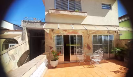 SOBRADO NA REGIÃO DO LIMÃO,  CONTENDO 3 DORMITÓRIOS, SENDO 1 SUÍTE, 4 VAGAS DE GARAGEM, TERRAÇO