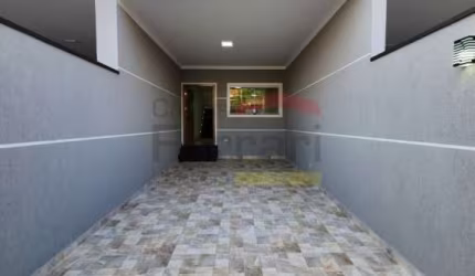 Sobrado Novo 3 dormitórios, sendo 1 suíte, 2 vagas, área útil 149m²