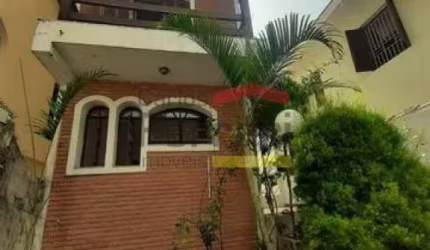 Sobrado no Jardim França, 3 suítes, 4 vagas, estuda permuta