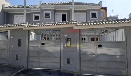 Sobrado novo, Vila Nivi,2 quartos, sendo 2 suítes, 1 vaga,