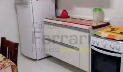 Casa em condomínio fechado contendo 2 suítes, 2 vagas