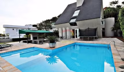 Casa alto padrão 4 suites 6 vagas 740 m²