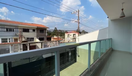 Sobrado novo Horto Florestal 4 dorms. / 2 suítes / 3 vagas