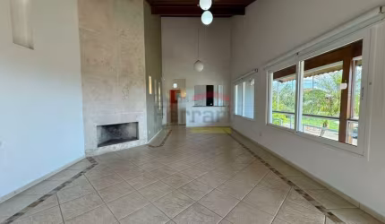 Casa à venda com 3 quartos no condomínio Serra da Estrela