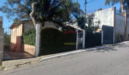 Casa para venda com Piscina Vila Pedra Branca 585 m² 3 dormitórios 3 vagas