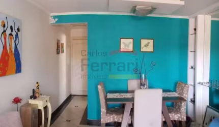 APARTAMENTO COM SACADA