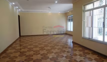Casa térrea com piscina no Jardim França, 3 dormitórios sendo 1 suíte, 4 vagas, edicula