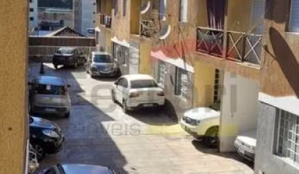 SOBRADO EM CONDOMÍNIO FECHADO