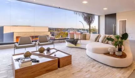 Casa  430m²   em Condominio Alphaville  -Nova esplanada  - 03 Quartos/ 03 suites
