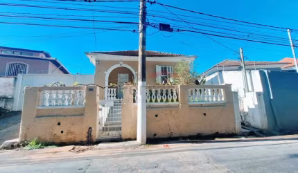Terreno/área 30 x 40m sendo 1028 m² com 2 frentes no Horto Florestal