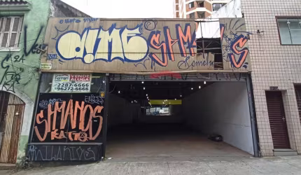 Salão comercial, bem localizado em frente ao hospital Samaritano portão automático pé direito alto