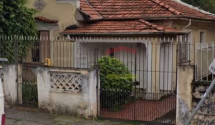 CASA TÉRREA- IMÓVEL ANTIGO PARA APROIVEITAR  O TERRENO