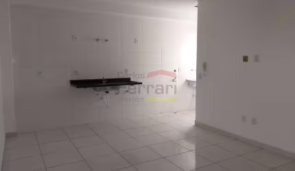 APARTAMENTO - CASA VERDE - 2 DORM - VARANDA