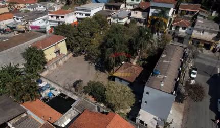 Terreno de 994m² à venda no Pé da Serra da Cantareira!!