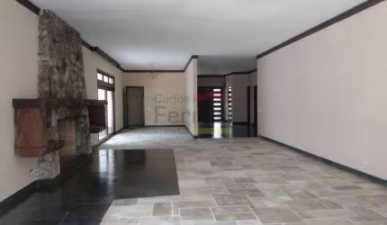 Casa Térrea em Localização Privilegiada no Bolsão de Interlagos