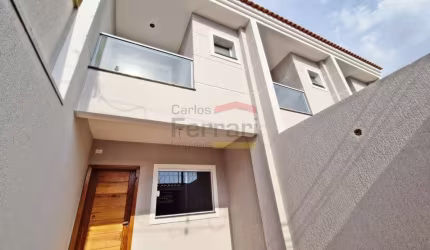 Sobrado na Vila Constança, com 3 quartos e 1 vaga de garagem