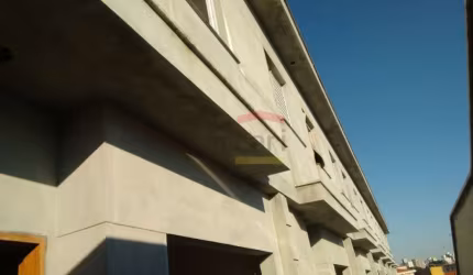 MAGNÍFICO SOBRADO NOVO EM CONDOMINIO FECHADO ENTREGA FINAL DE SETEMBRO!