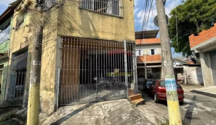 Imirim - Sobrado 02 vagas para venda, contendo 6 casas, para fazer renda com locações !