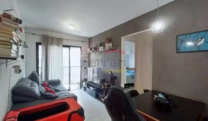 Apartamento 40²  com  1 quarto e 1 vaga Garagem -  na Rua Frei Caneca