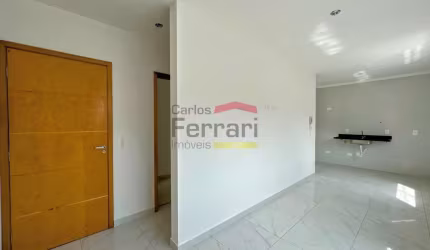 Lindo apartamento, fino acabamento, todo em porcelanato, iluminação natural, ótima localização.