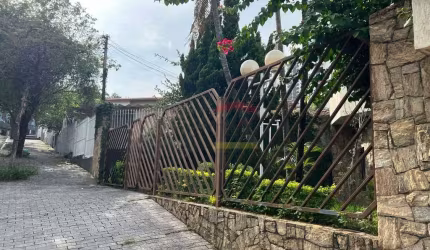 Água Fria -  Prédio comercial para venda de 235 m². Muito bem localizado !!