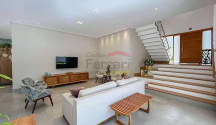 CASA ALTO PADRÃO PARA VENDA.
