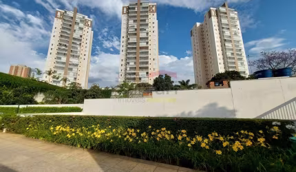 Apartamento à venda com 3 dormitórios e 2 vagas no Lauzane Paulista
