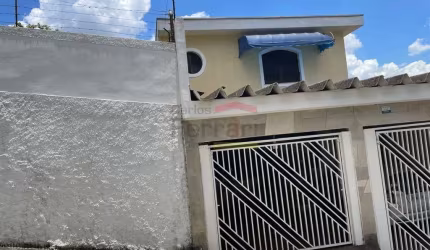 Vila Aurora (Zona Norte), locação d casa térrea de 35 m². Há 50 metros da Avenida Água Fria !