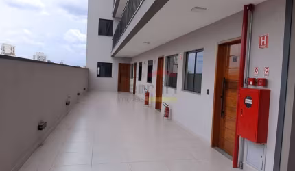 Apartamento novo, vago, à 200 metros do metrô, contendo 2 dormitórios, terraço gourmet.