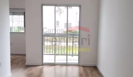 Apartamento térreo á venda na Vila Guilherme - 2 quartos e uma vaga