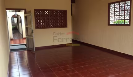 Casa térrea de 152 m² na Vila Amélia, com 2 vagas.