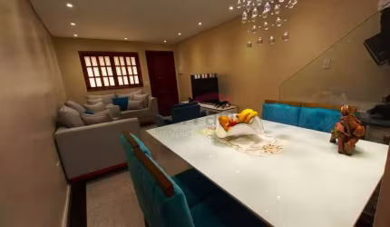 Ótima casa em condomínio com espaço gourmet