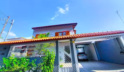 Casa á venda no condomínio nova Caieiras -  4 dormitórios e 4 vagas.