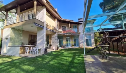 Casa para Venda  em condomínio com 3 suítes na Serra da Cantareira