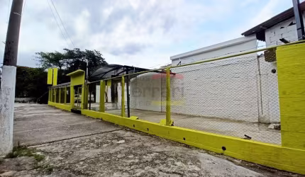 Terreno com Galpão e Showroom para locação na Av. Engenheiro Caetano Álvares!