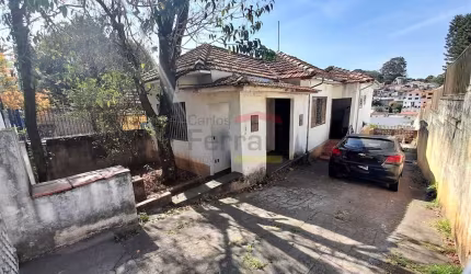 CASA NA REGIÃO DO HORTO, VALOR  TERRENO, TOTAL DE  5 SORMITÓRIOS, 2 SALAS, 4 VAGAS, QUINTAL, EDÍCULA