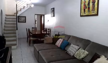 CASA ASSOBRADADA  A 1 KM DO METRÔ TUCURUVI, 3 DORMITÓRIOS SENDO 1 SUITE, 2 VAGAS