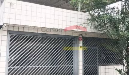 Sobrado a venda com 4 dormitórios sendo 1 suite em Santana com 224m2.