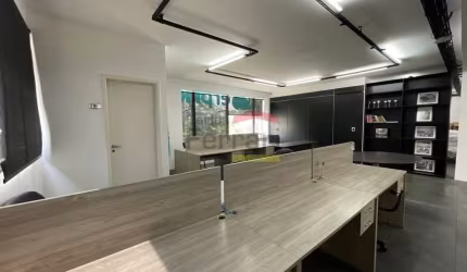 PRÉDIO COMERCIAL MONOUSUÁRIO PARA LOCAÇÃO NA AVENIDA BRAZ LEME!